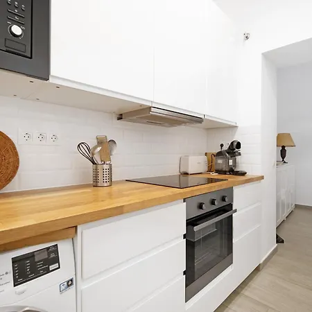 Apartment Piso Con Encanto 2 *
